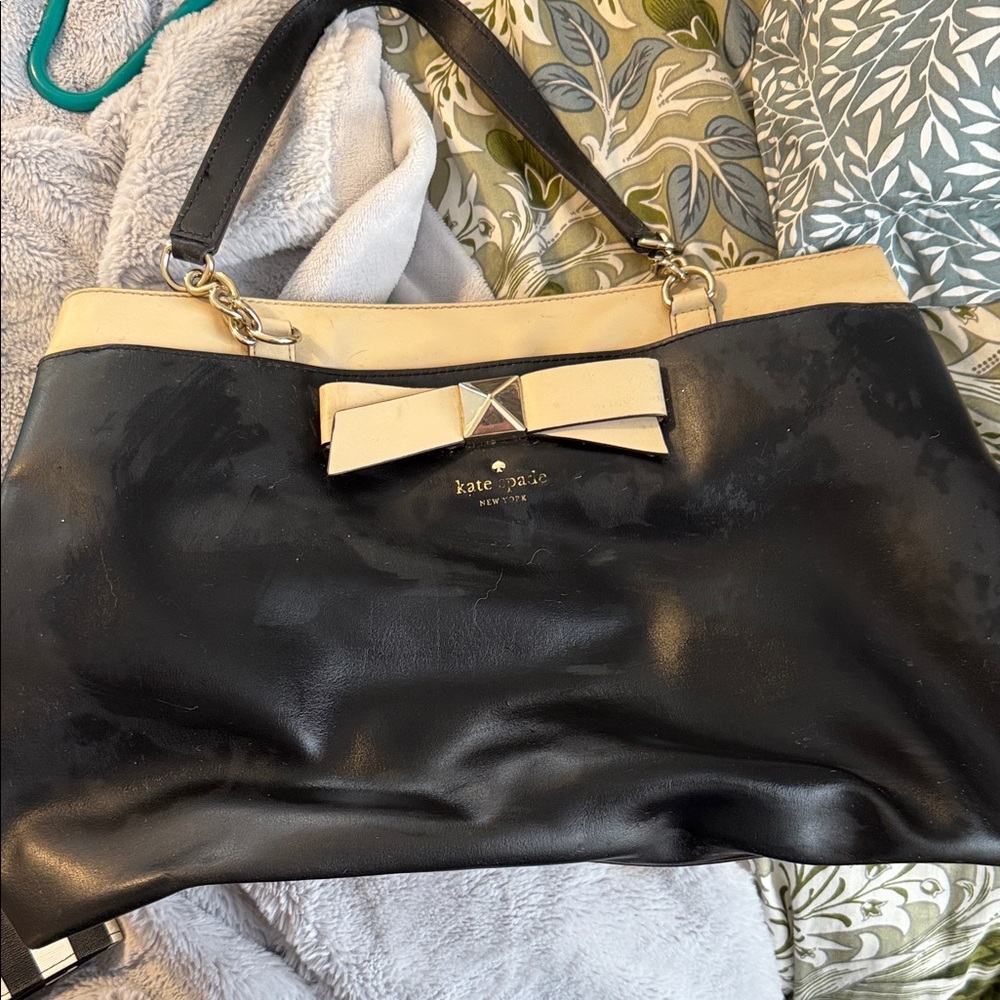 Kate Spade Black and Tan Shoulder Bag with Bow